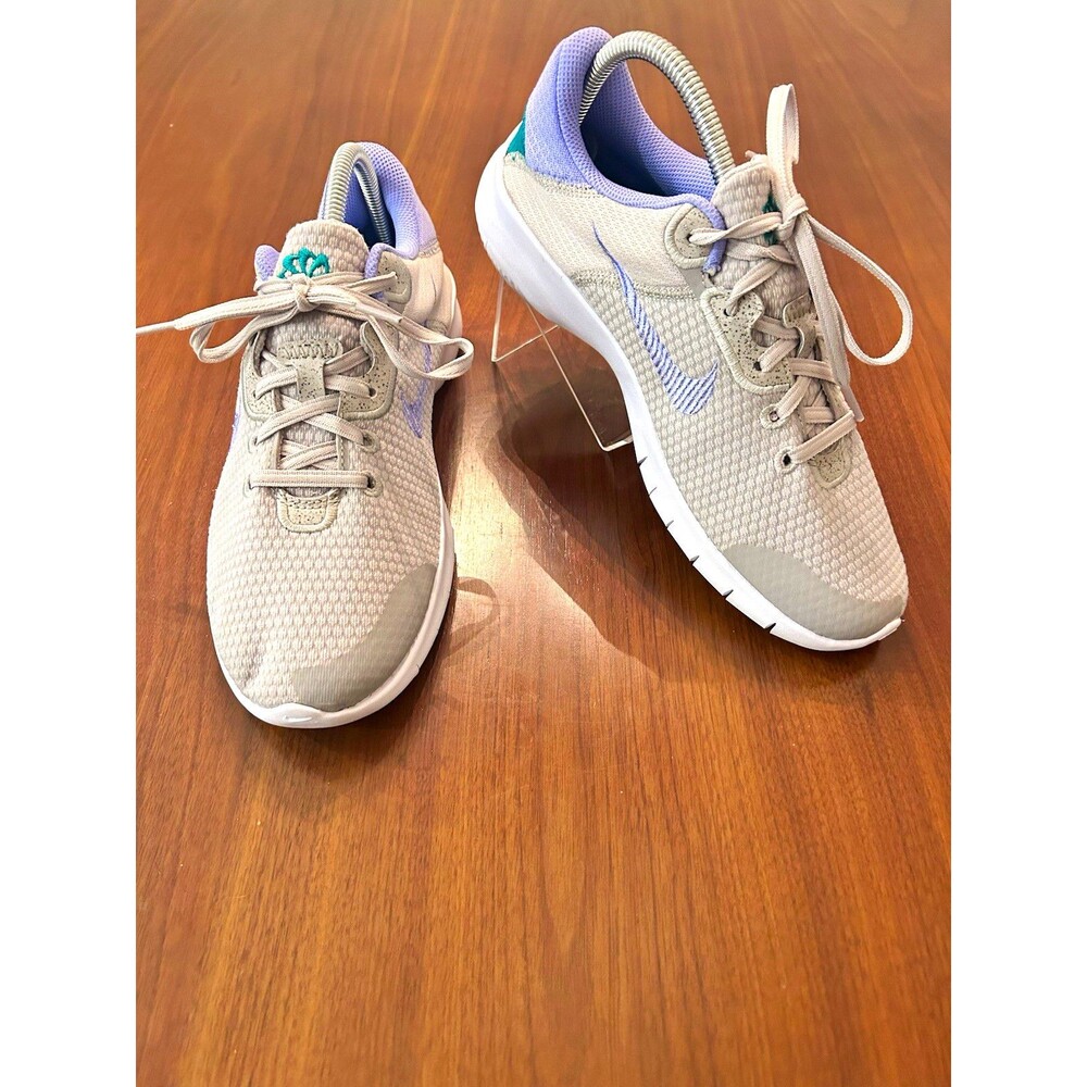 Nike Flex Experience Run 11 Next Nature women’s Mesh Low Top Lace-Up US 9